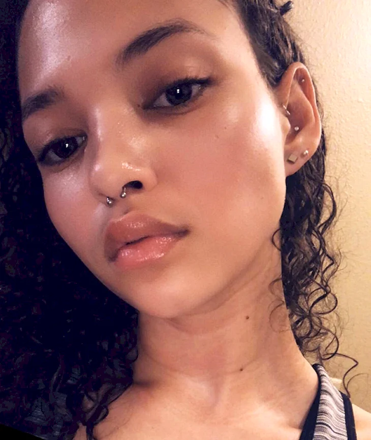 Zoe Kravitz Septum