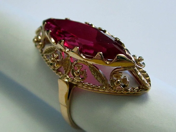 Золотое кольцо Маркиз 583 Рубин