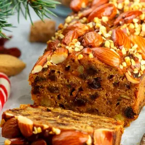 Английский Рождественский кекс с сухофруктами и орехами