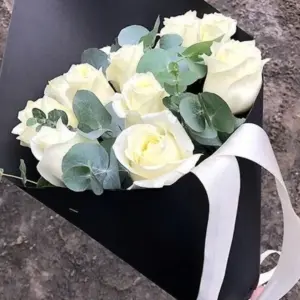 Букет в черной упаковке
