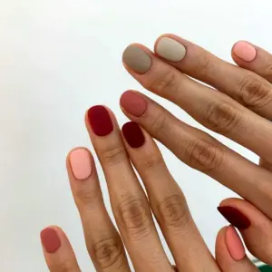 Ногти короткие однотонные