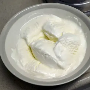 Подтаявшее мороженое