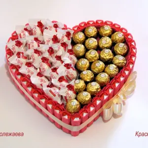 Сердце из конфет своими руками