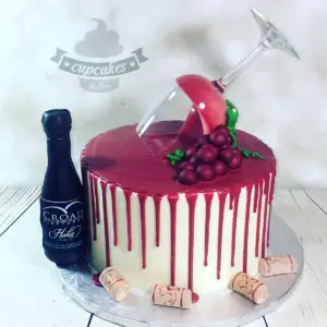 Торт с фужером