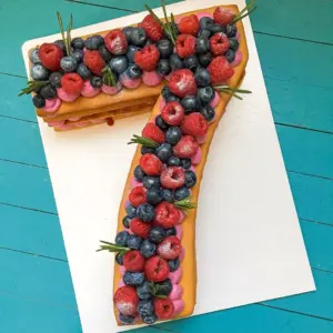 Торт цифра 7