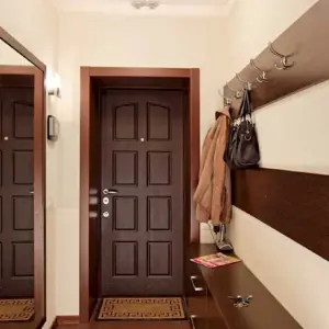 Узкая прихожая