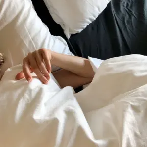 В постели утром