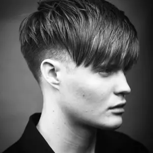 Angular Fringe стрижка