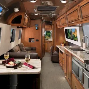 Автодом Airstream