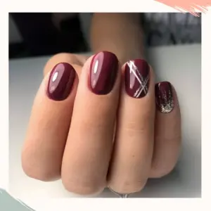 Бордовый маникюр на короткие ногти