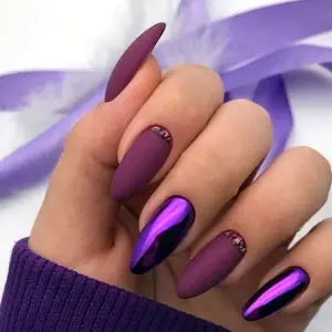 Фиолетовый матовый маникюр
