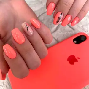 Летний маникюр коралловый цвет