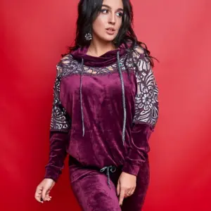 Miss Lilium велюровый костюм