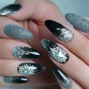 Ногти чёрные с серебром