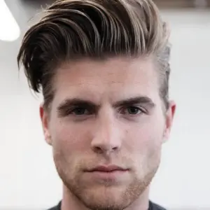 Прическа Quiff Grange