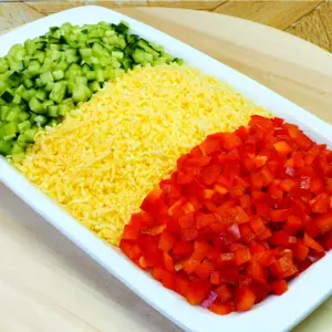 Салат светофор с копченой курицей