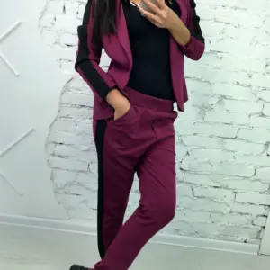 Спортивный костюм с жакетом женский