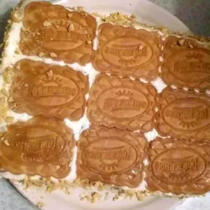Торт из печенья без выпечки