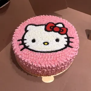Торт с Хелло Китти и Куроми