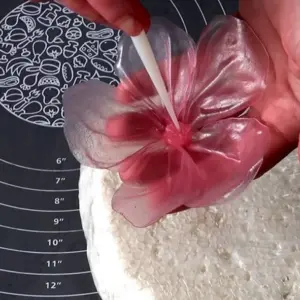 Цветы из рисовой бумаги для торта
