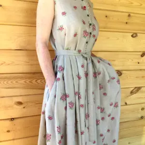 Красивые платья из льна
