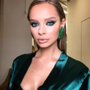 Макияж к изумрудному платью
