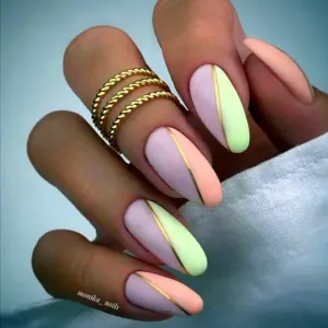 Manicure 2022 миндаль