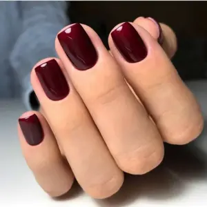 Однотонный маникюр