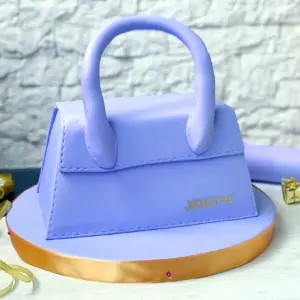 Торт сумка Jacquemus