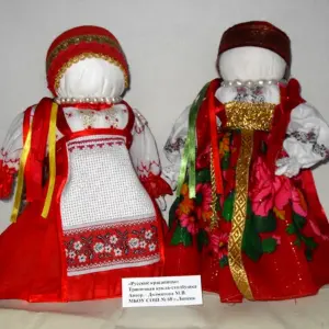 Тряпичная кукла в национальном костюме
